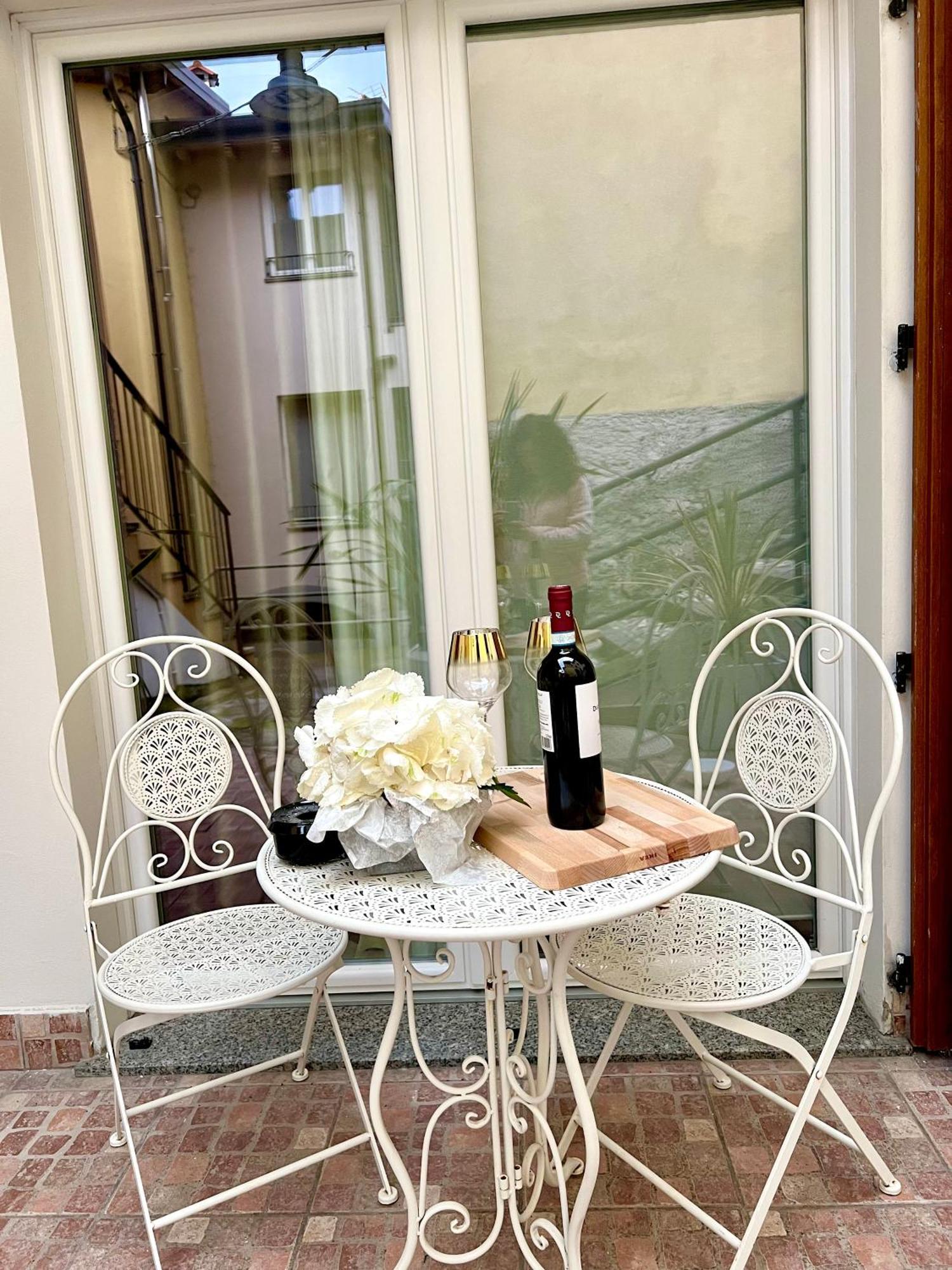 L'Arco Sul Lago • Gold Apartment Castro  Екстериор снимка