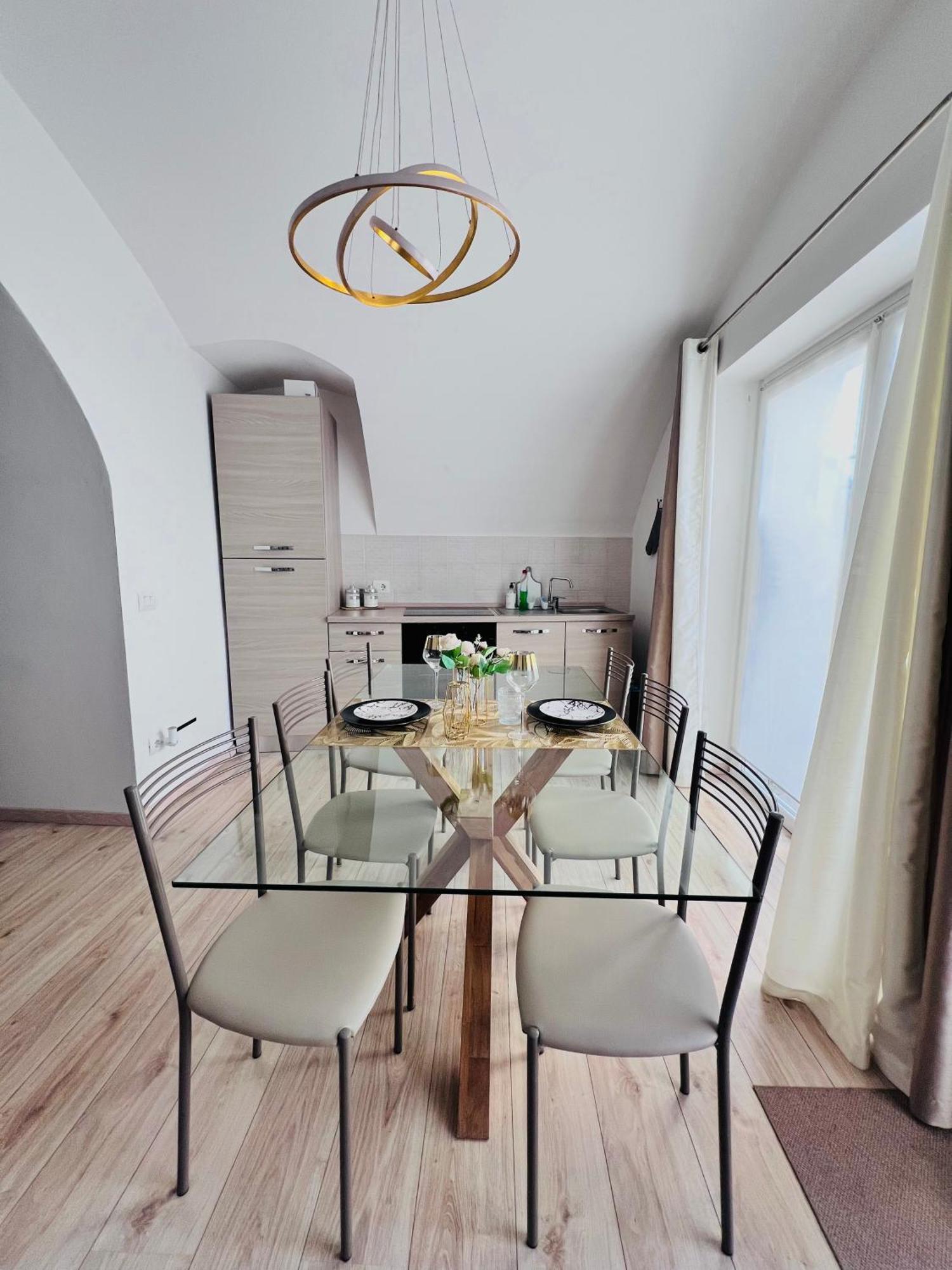 L'Arco Sul Lago • Gold Apartment Castro  Екстериор снимка